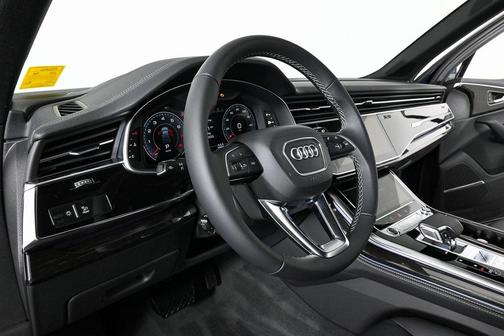 2026 Audi SQ8 4.0T Premium Plus
