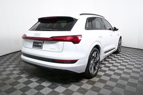 2021 Audi e-tron Premium