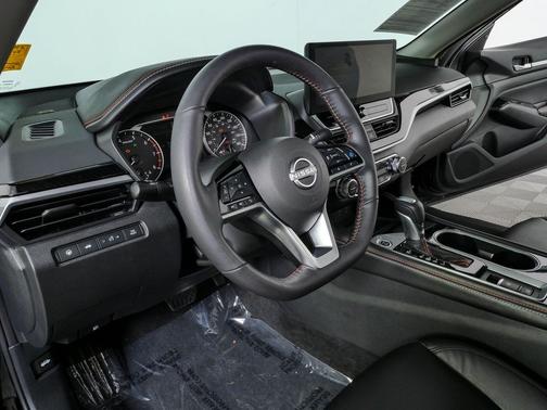 Super Black 2024 Nissan Altima SR VC-Turbo FWD