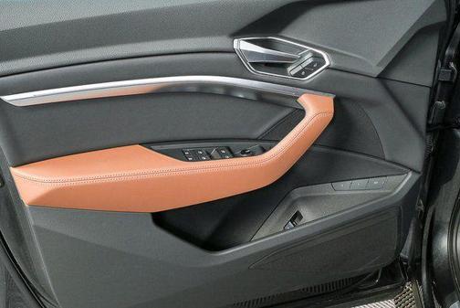 2022 Audi e-tron Sportback S line Premium