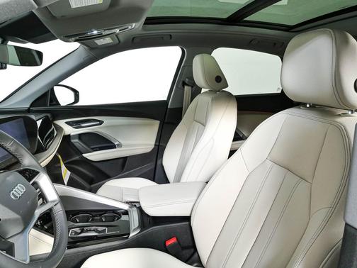 Daytona Gray 2026 Audi Q5 Premium TFSI quattro S tronic