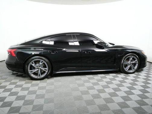 Mythos Black Metallic 2024 Audi e-tron GT Premium Plus quattro