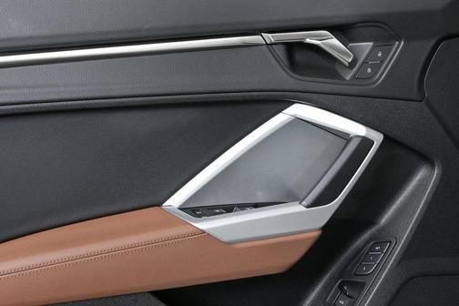 2022 Audi Q3 45 S line Premium