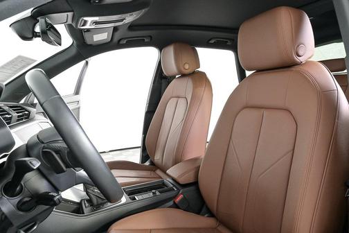 2022 Audi Q3 45 S line Premium