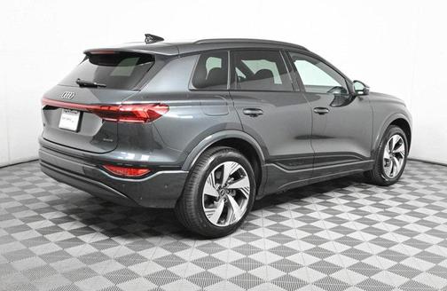 2025 Audi Q6 e-tron Premium Plus quattro