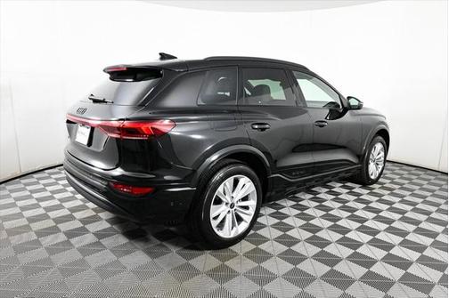 2025 Audi Q6 e-tron Premium