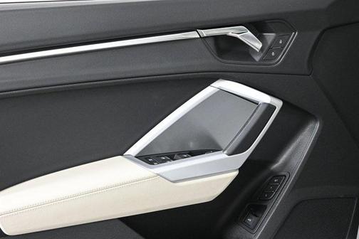 2022 Audi Q3 45 S line Premium