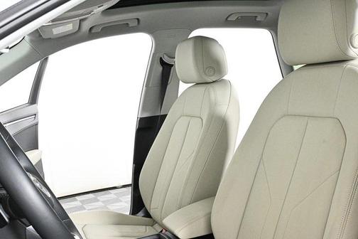 2022 Audi Q3 45 S line Premium
