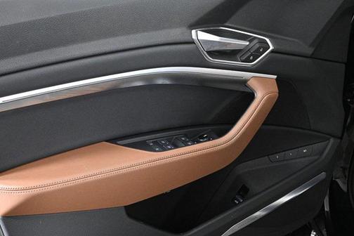 2022 Audi Q3 45 S line Premium