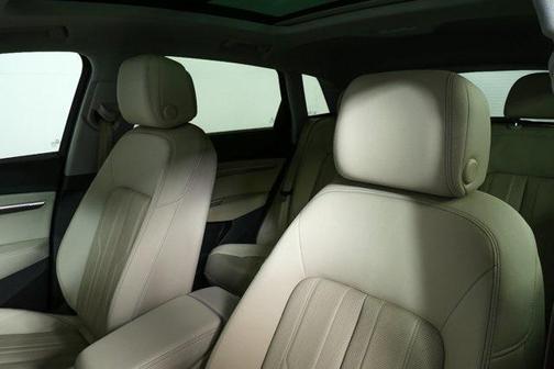 2019 Audi e-tron Premium Plus