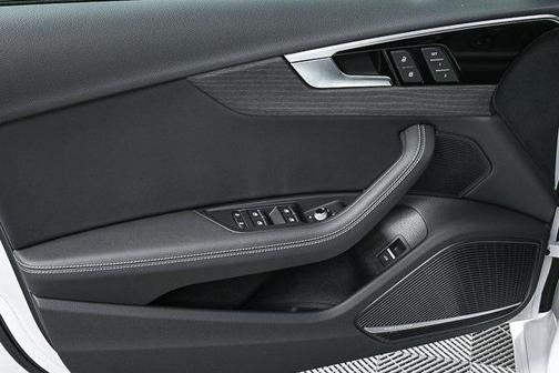 2023 Audi A4 45 S line Premium Plus