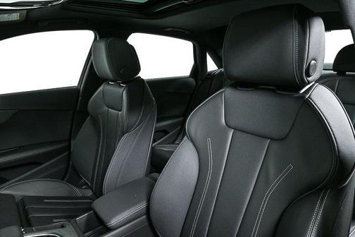 2023 Audi A4 45 S line Premium Plus