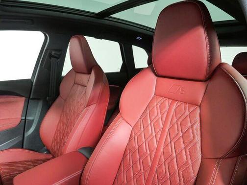 Mythos Black Metallic 2026 Audi SQ5 3.0T Prestige