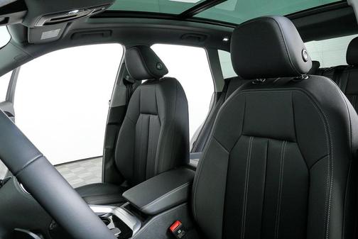 2025 Audi Q5 Premium TFSI quattro S tronic