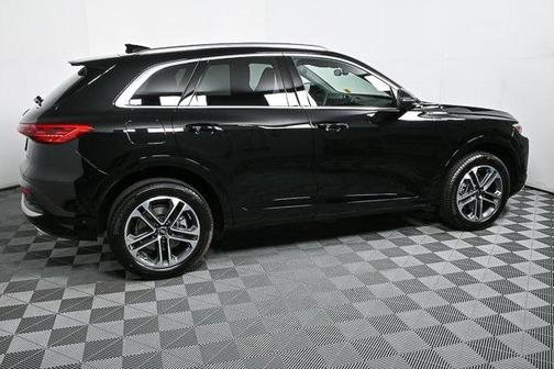 2025 Audi Q5 Premium Plus