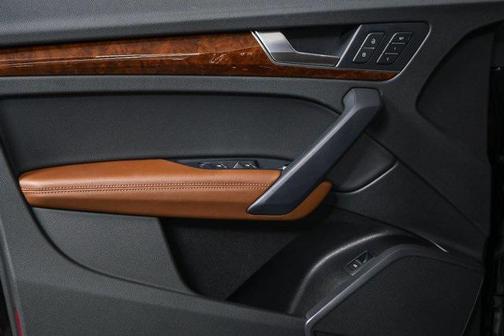 2020 Audi Q5 45 Premium Plus