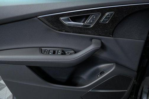 2026 Audi Q8 55 Premium Plus