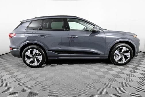 2025 Audi Q6 e-tron Premium Plus quattro
