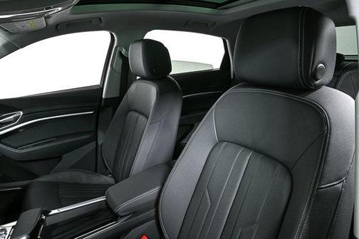 2022 Audi e-tron Sportback S line Premium Plus