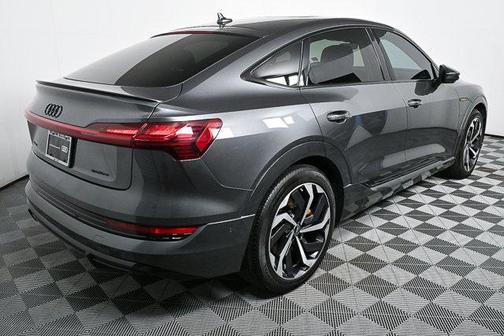 2022 Audi e-tron Sportback S line Premium Plus