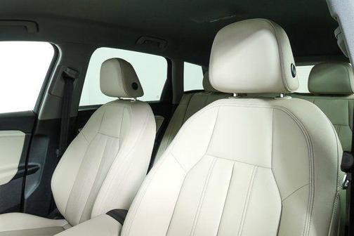 2025 Audi Q6 e-tron Premium