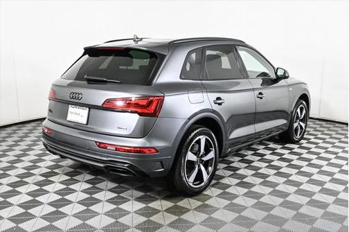 2022 Audi Q5 45 S line Premium Plus