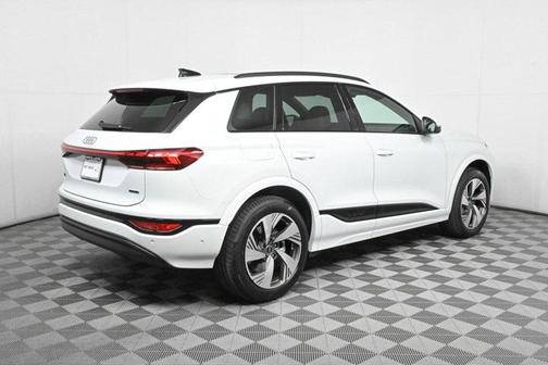 2025 Audi Q6 e-tron Premium quattro