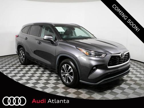Magnetic Gray Metallic 2021 Toyota Highlander XLE