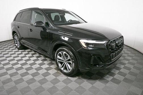 2025 Audi Q7 45 Premium Plus