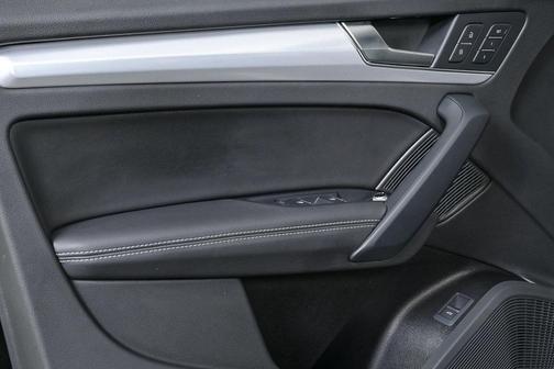 2023 Audi Q5 45 S line Prestige