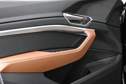 2024 Audi Q8 e-tron Premium