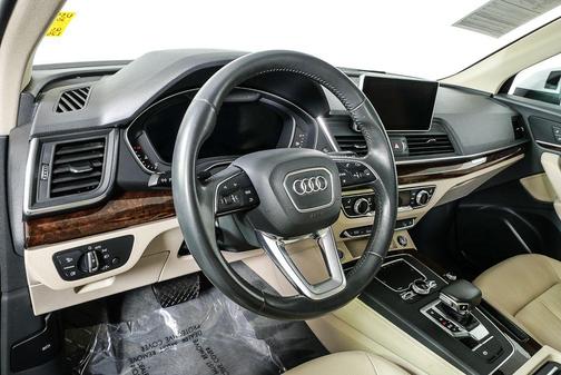 2020 Audi Q5 45 Premium Plus