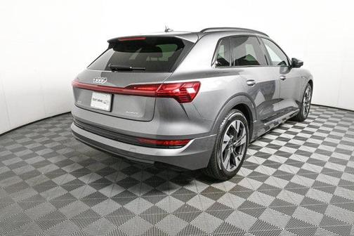 2023 Audi e-tron Premium quattro