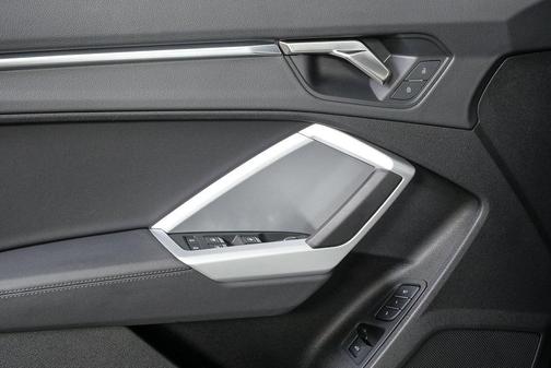 2024 Audi Q3 45 S line Premium Plus