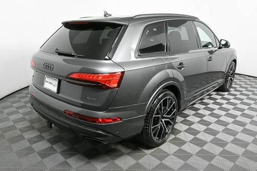 2025 Audi Q7 55 Premium Plus