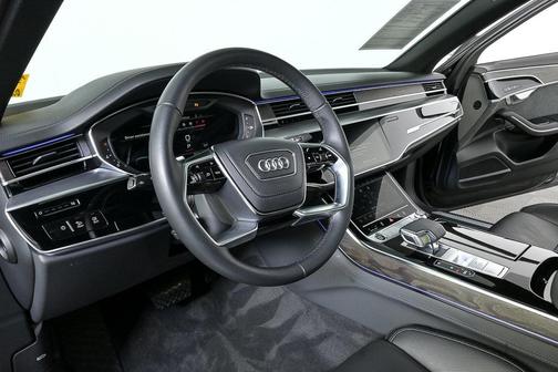 2023 Audi A8 L 55 TFSI quattro Tiptronic