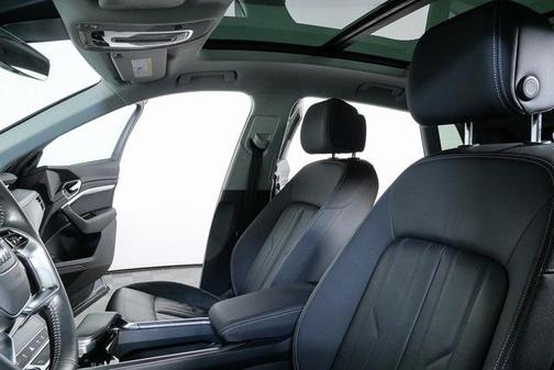 2021 Audi e-tron Premium