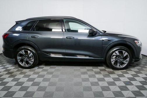 2021 Audi e-tron Premium