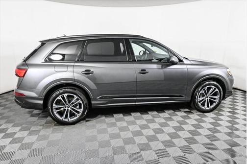 2025 Audi Q7 45 Premium Plus
