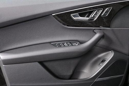 2026 Audi Q7 45 Premium