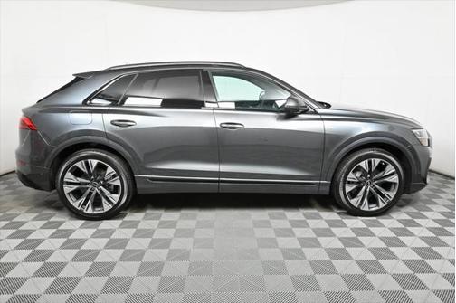 2025 Audi Q8 55 Premium Plus