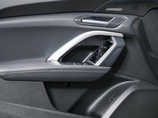 Tambora Gray Metallic 2026 Audi Q5 Prestige TFSI quattro S tronic