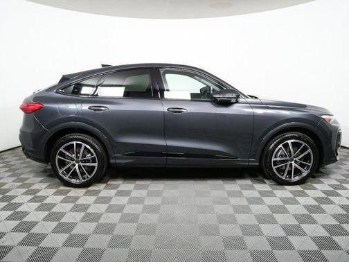 Tambora Gray Metallic 2026 Audi Q5 Prestige TFSI quattro S tronic