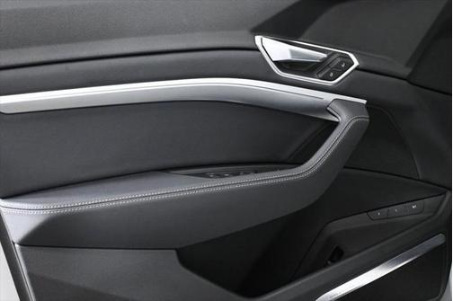2023 Audi e-tron Premium Plus quattro