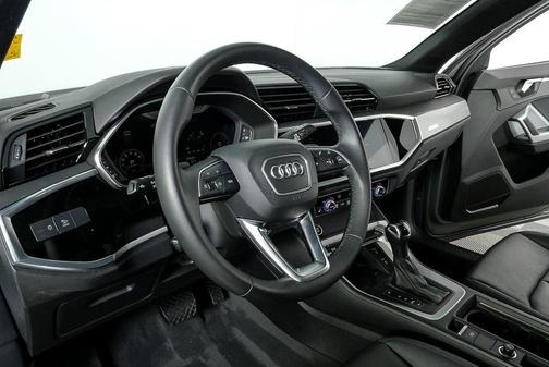 2023 Audi Q3 45 S line Premium Plus