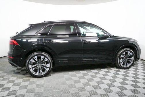 2025 Audi Q8 55 Premium