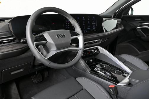 2025 Audi Q5 Premium Plus TFSI quattro S tronic
