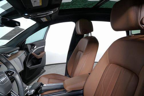 2022 Audi e-tron Sportback S line Premium