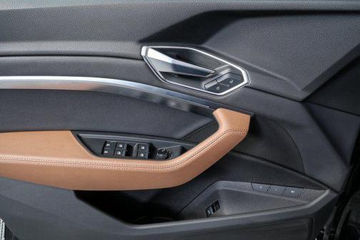 2022 Audi e-tron Sportback S line Premium