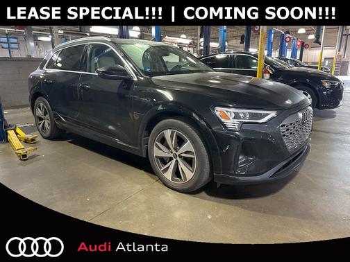 2024 Audi Q8 e-tron Premium Plus